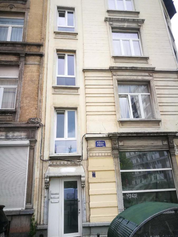 Miroir27 Bruxelas Exterior foto